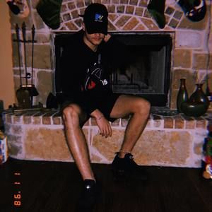 Meet your Posher, Ethan